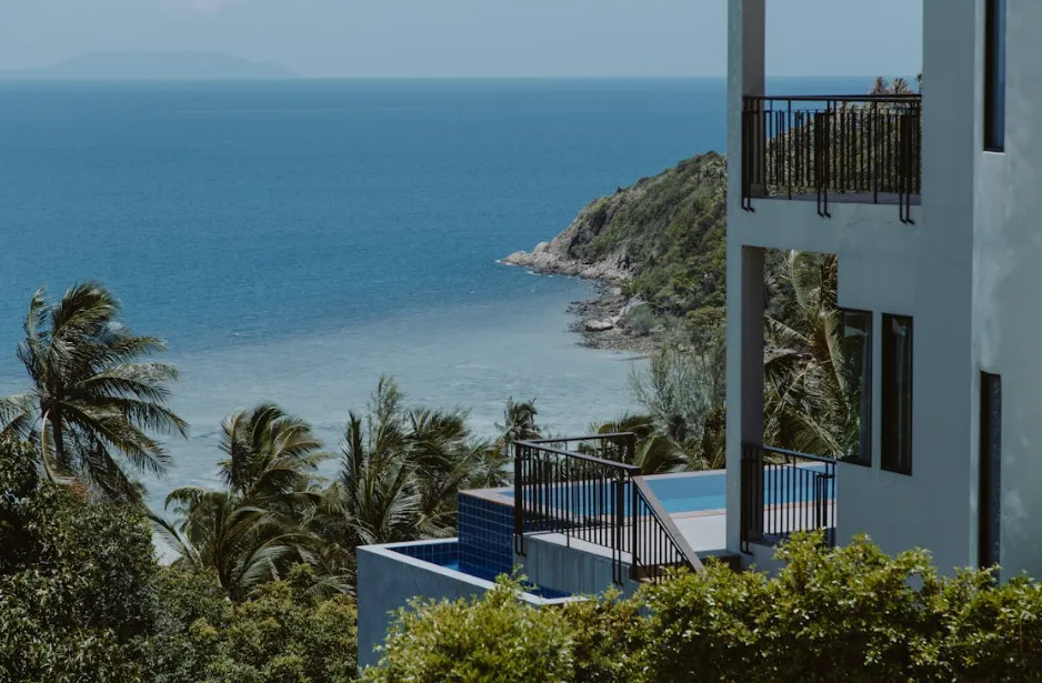 pilihan rekomendasi hotel di Bali dekat pantai terbaik