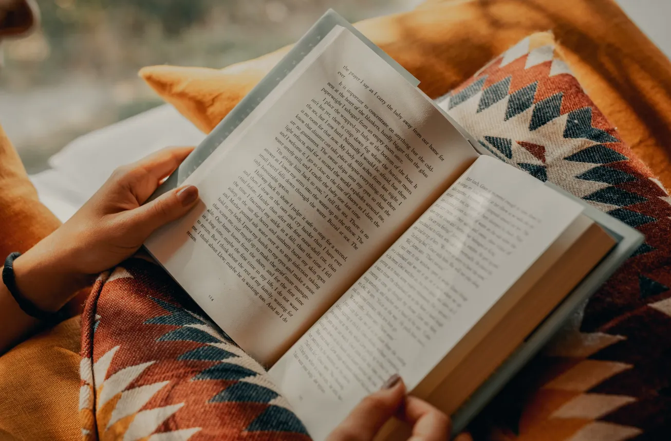 rekomendasi pilihan judul buku novel yang harus dibaca anak muda