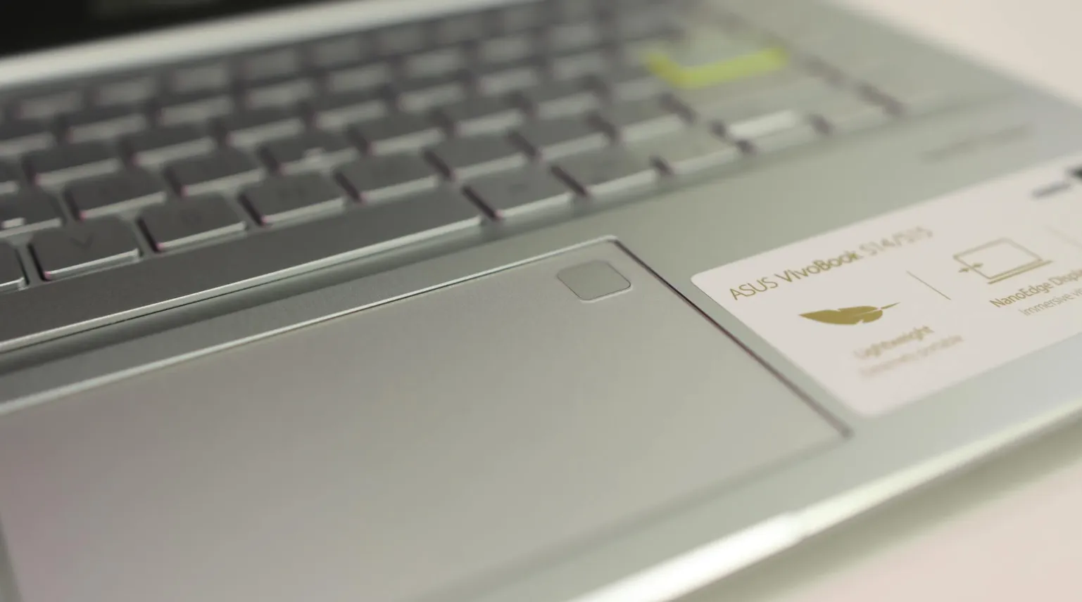 Asus Vivobook sangat populer