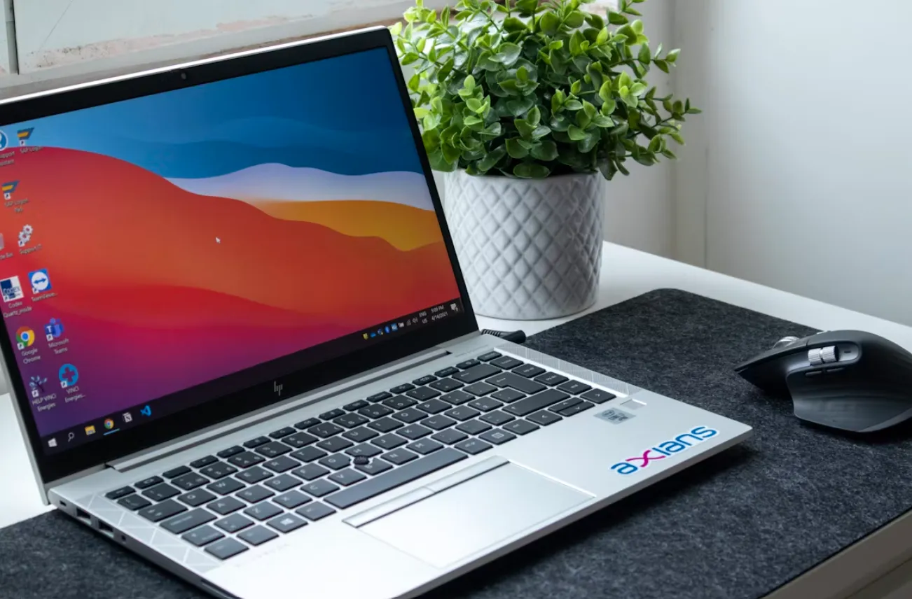 laptop untuk kerja dan edit tentu berbeda