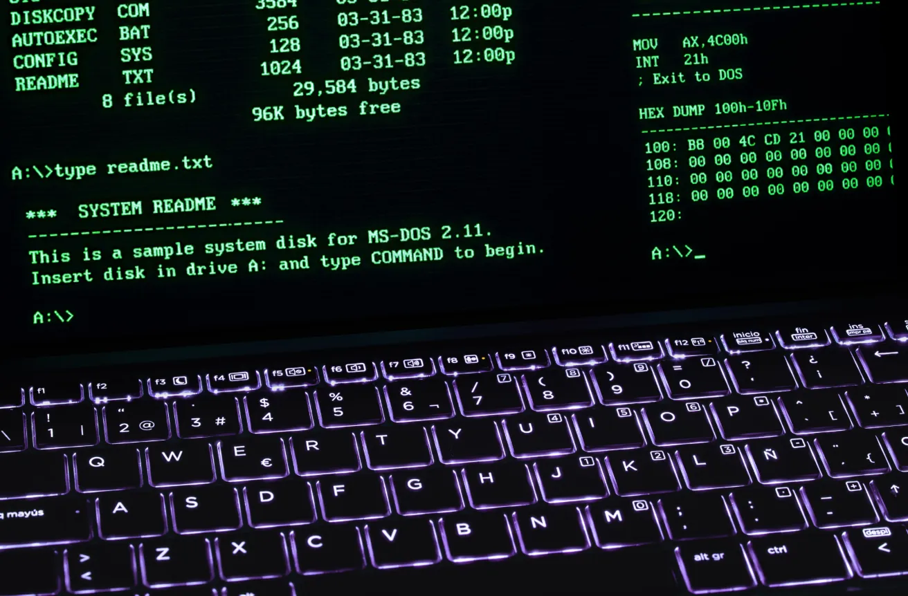 Pengaturan BIOS yang tidak sesuai juga bisa berpengaruh pada kinerja laptop