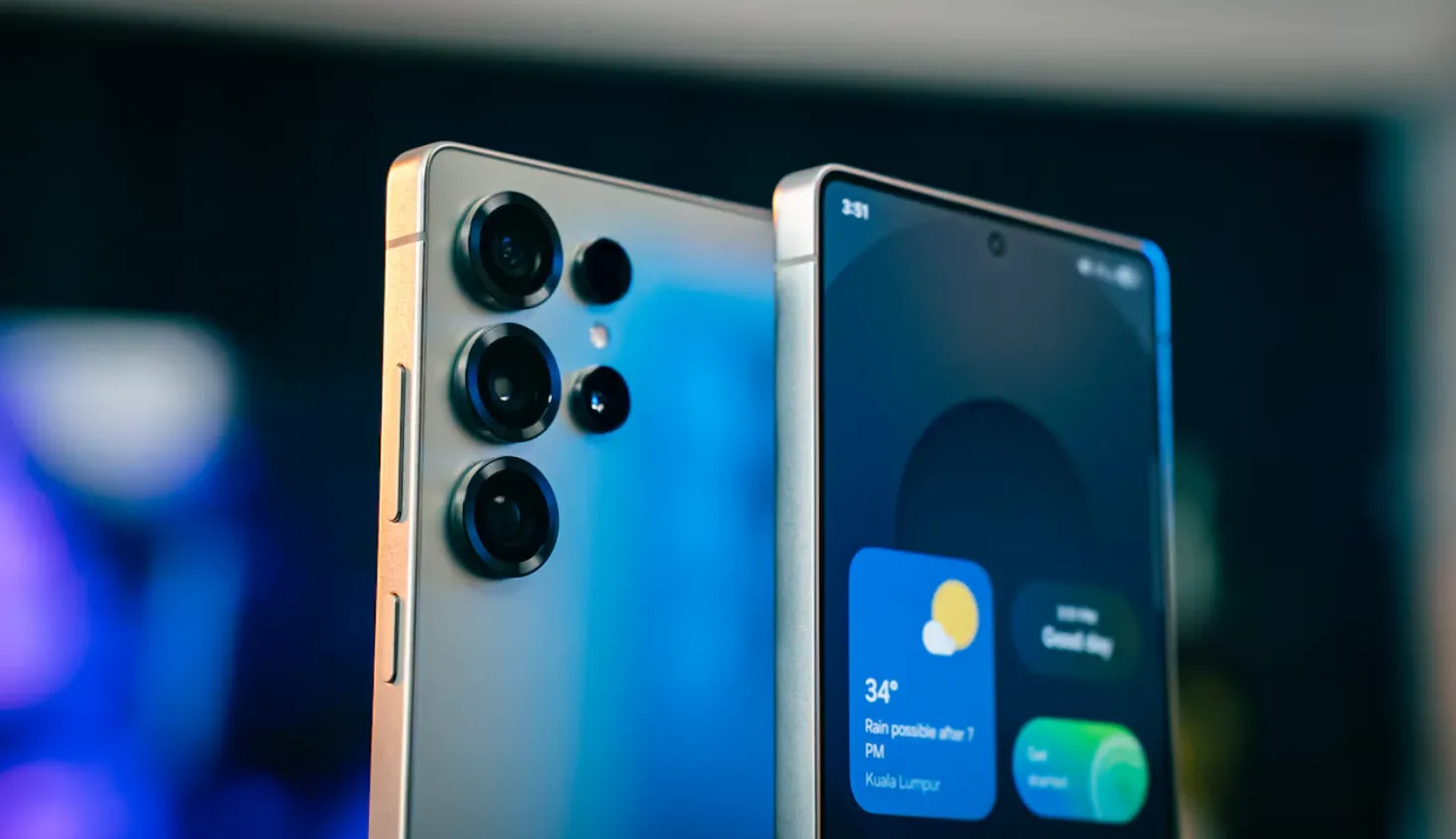 fitur HP flagship Samsung berupa Kamera Telephoto untuk Memotret Objek dari Jauh