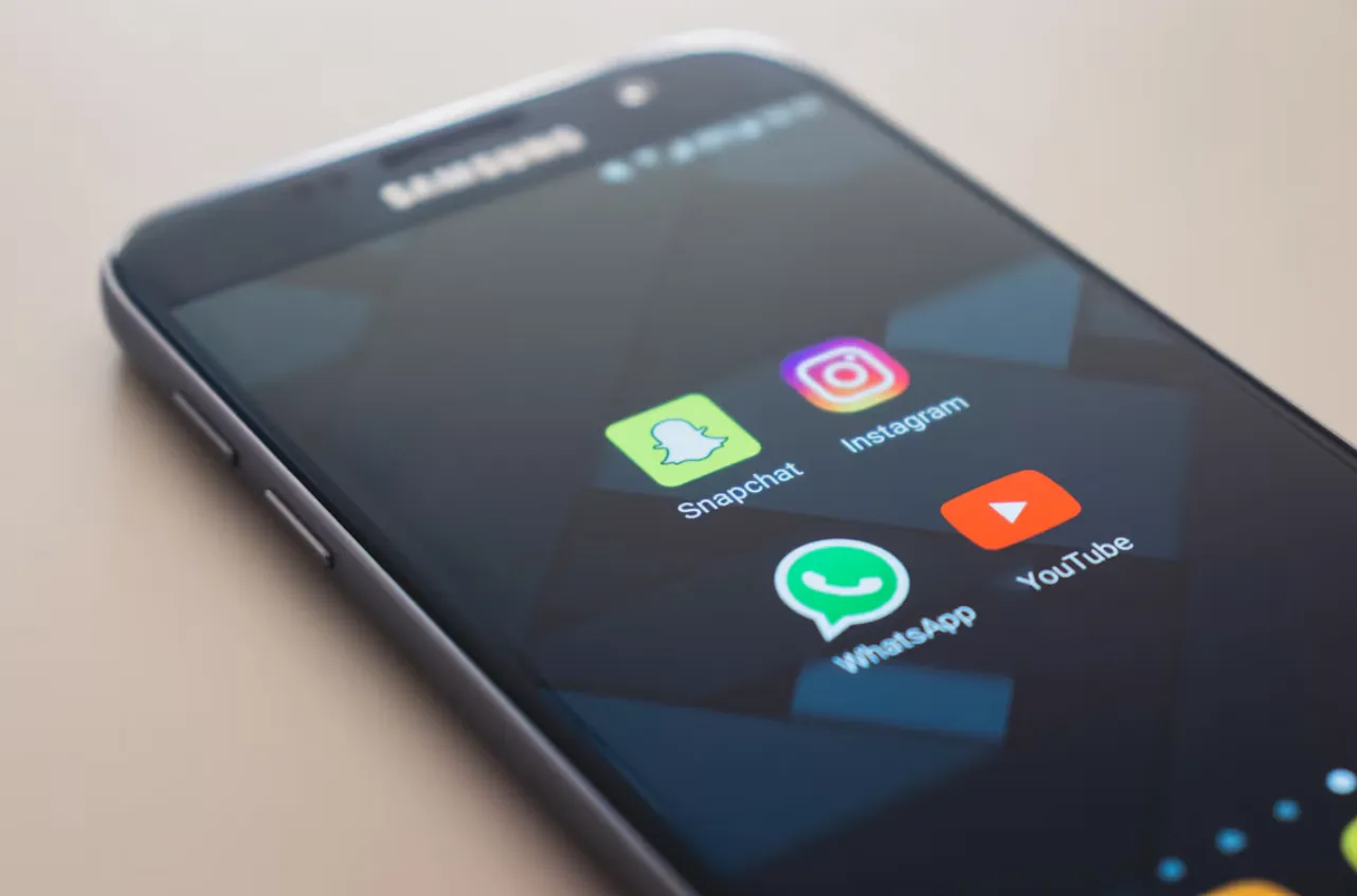 cara bersihkan memori internal HP Samsung paling aman dan mudah