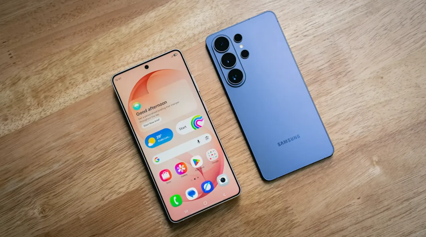 Layar AMOLED dengan Refresh Rate Adaptif pada Samsung Flagship