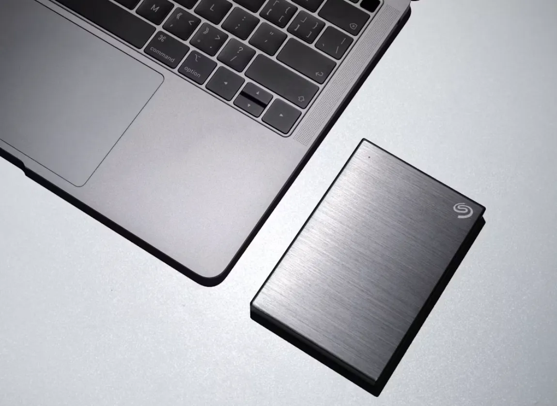 SSD Eksternal sebagai salah satu komponen penting dari laptop