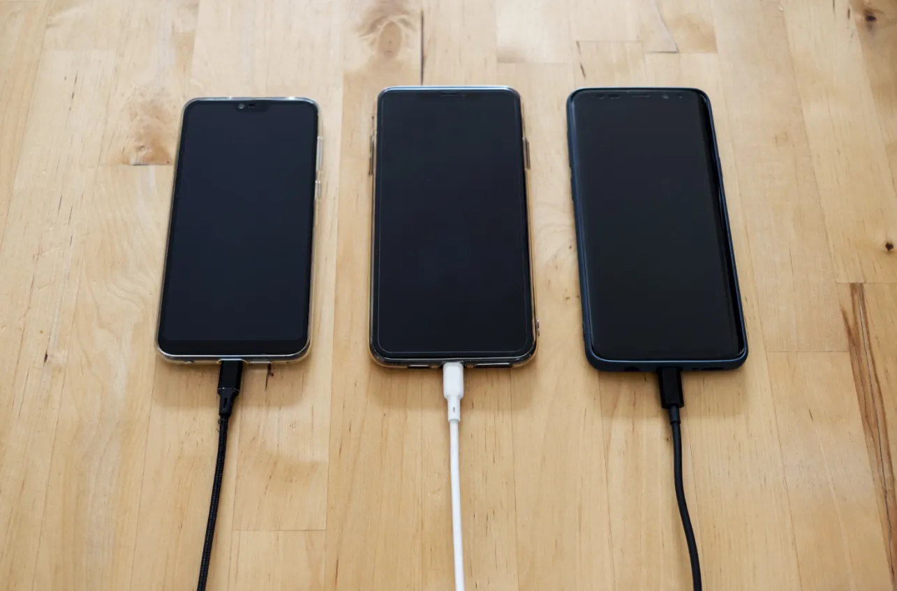 tips memilih kabel charger hp dengan memastikan kesesuaian port dengan perangkat
