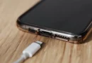 Bahaya Menggunakan Charger HP Palsu yang Wajib Diwaspadai
