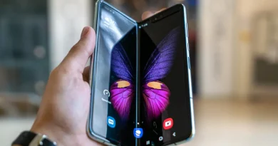 8 Kesalahan Menggunakan HP Lipat yang Harus Dihindari